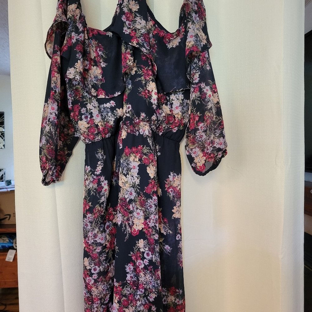 Off the shoulders dress